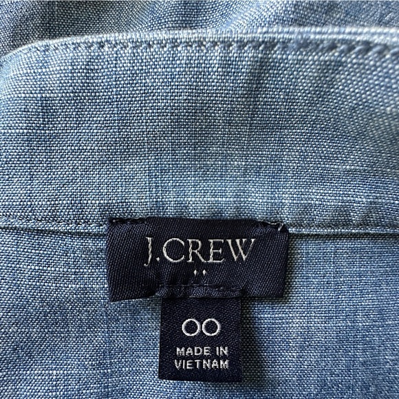 J CREW | NWOT LONG SLEEVE CHAMBRAY COTTON TOP BUTTON SHOULDER HIGH LOW SIZE 00 - Picture 10 of 10